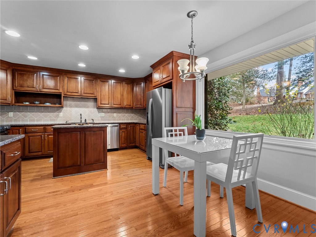 9341 Cardiff Loop Rd