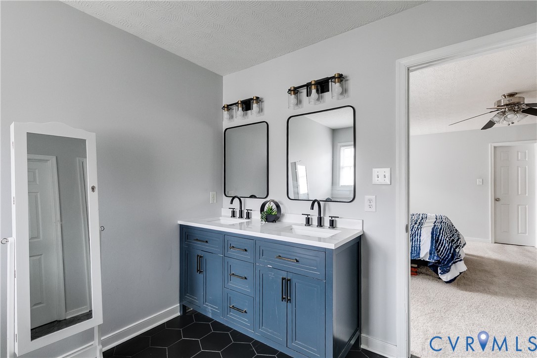 10210 Slidingrock Dr