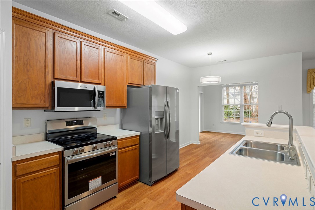 6531 Legacy Park Dr