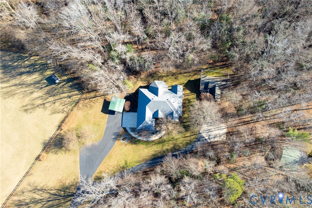 1943 Retreat Dr