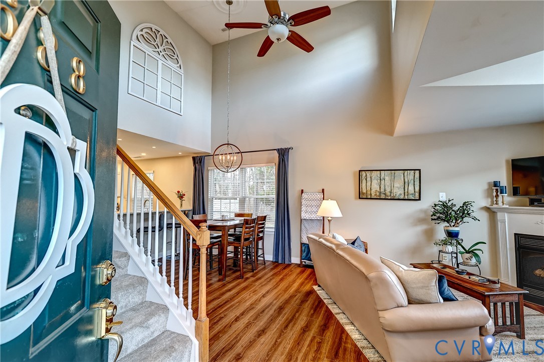 4688 Twin Hickory Lake Dr