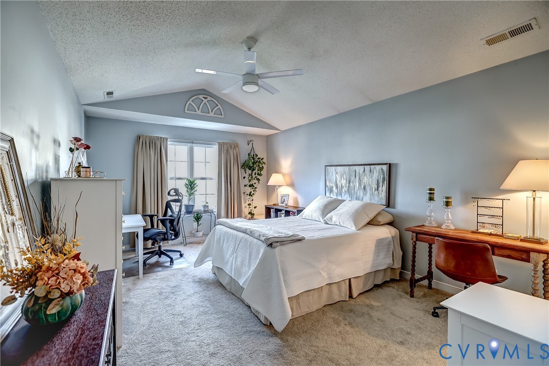 4688 Twin Hickory Lake Dr