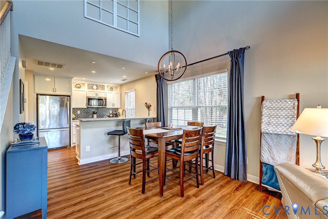 4688 Twin Hickory Lake Dr