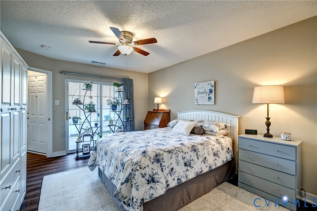 4688 Twin Hickory Lake Dr