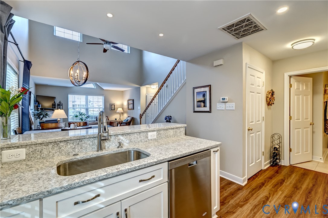 4688 Twin Hickory Lake Dr