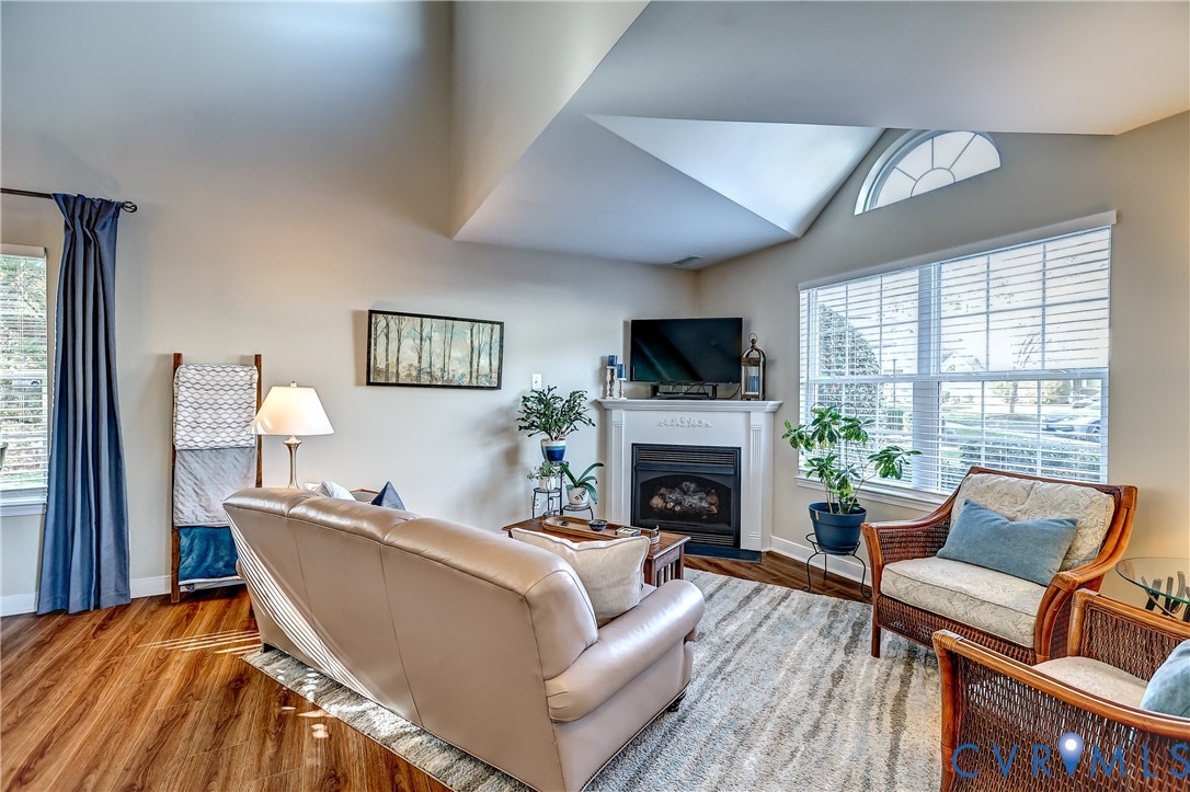 4688 Twin Hickory Lake Dr