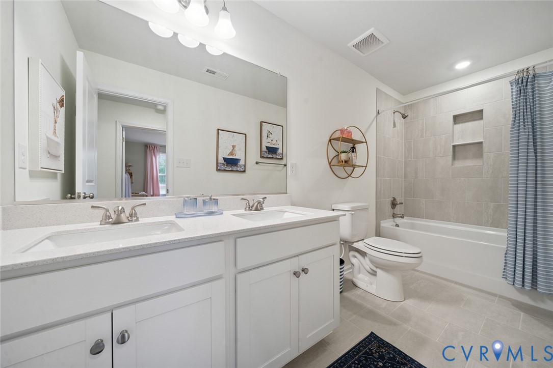 6468 Quinlynn Pl