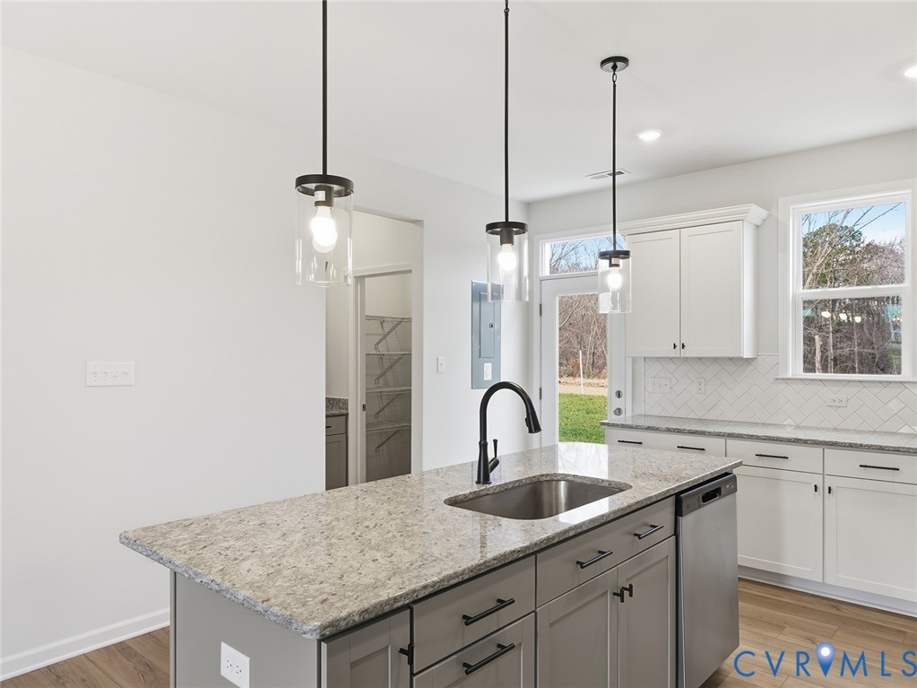 332 Mt. McCauley Way