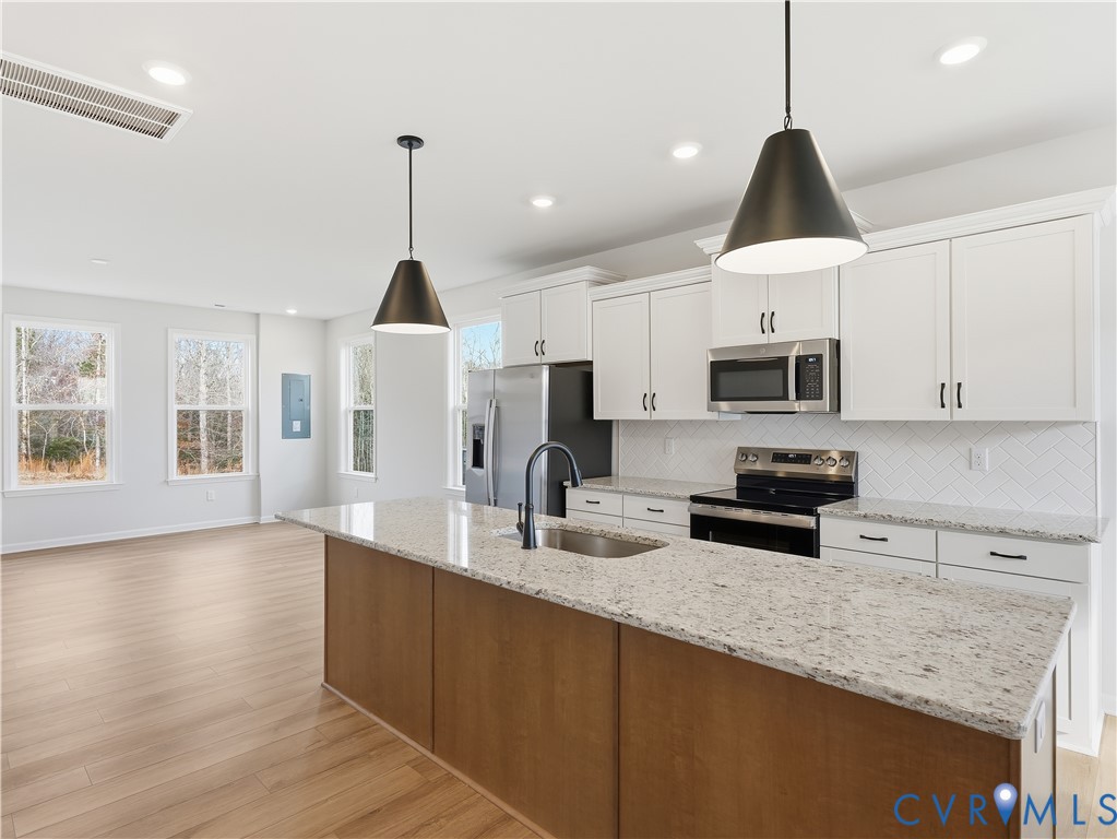 330 Mt McCauley Way