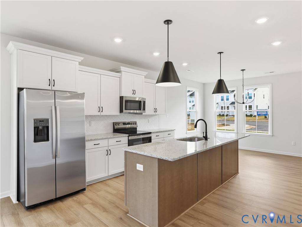 330 Mt McCauley Way