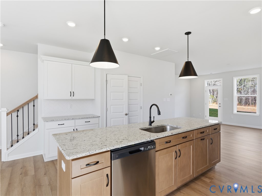 330 Mt McCauley Way