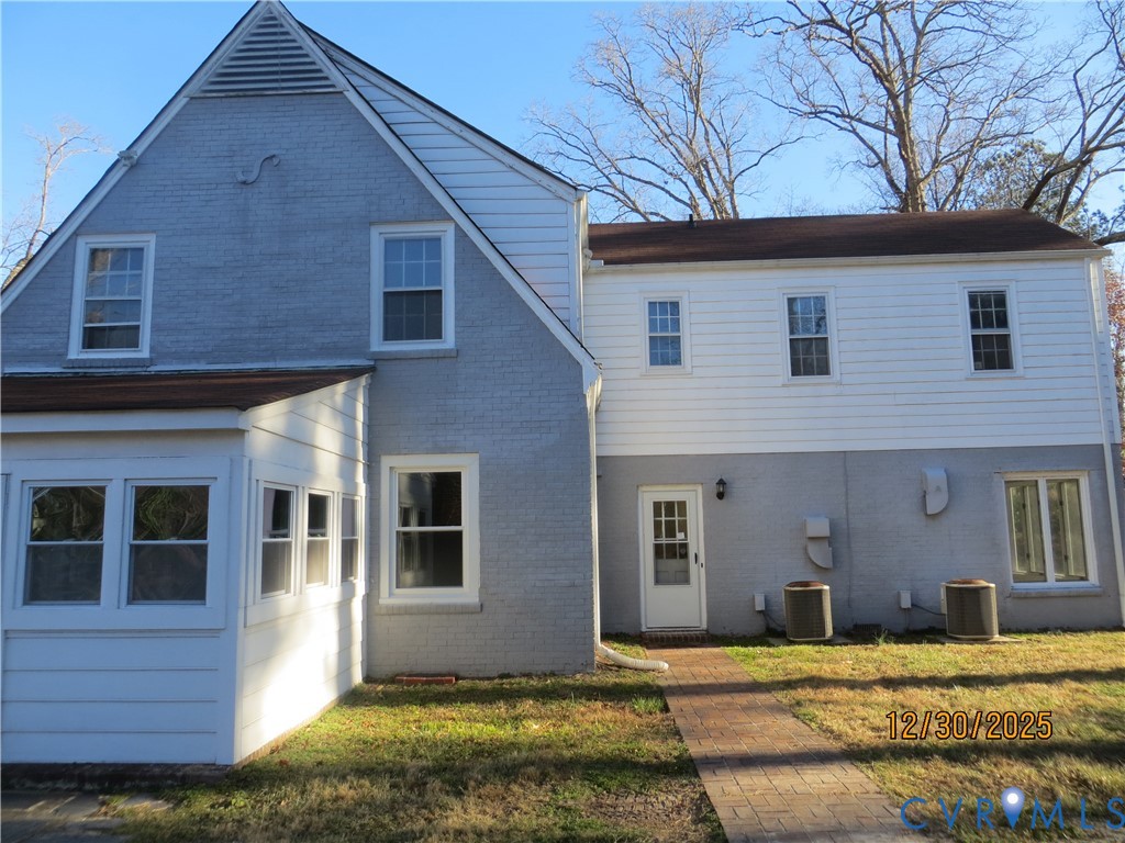 1124 Woodland Rd