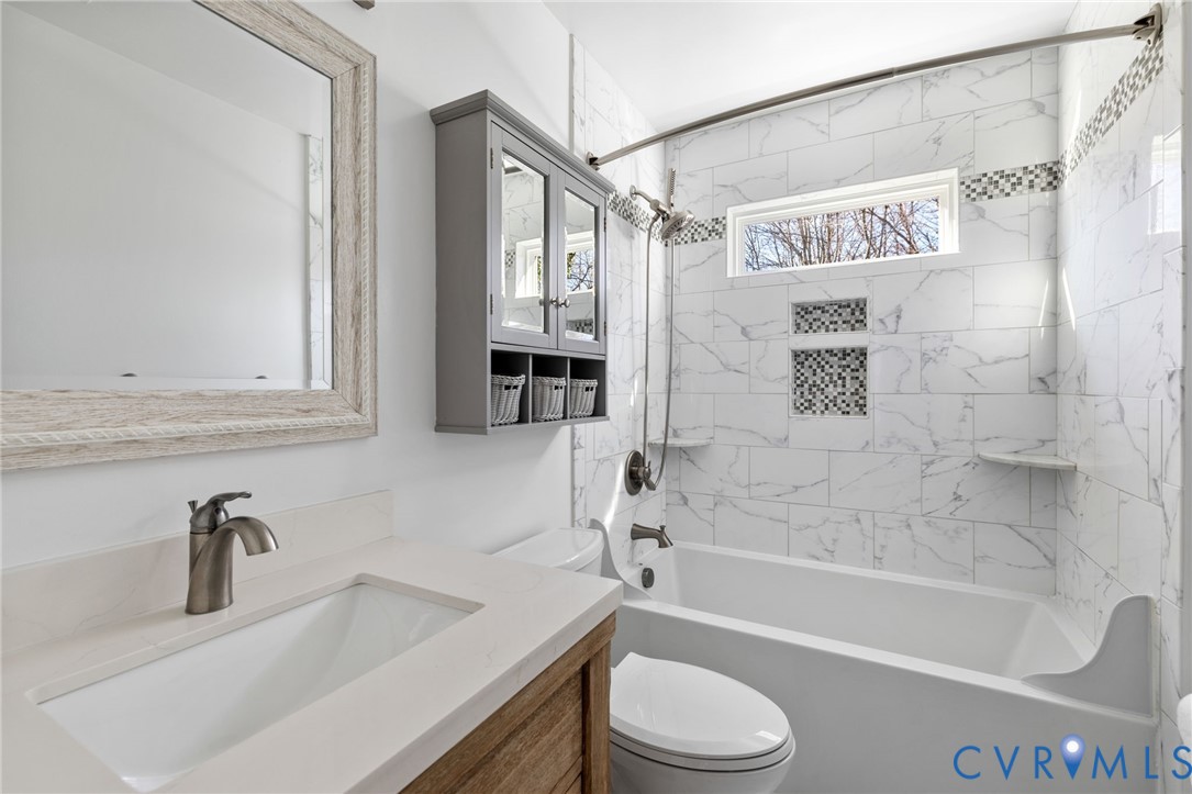 10117 Oakley Pointe Dr