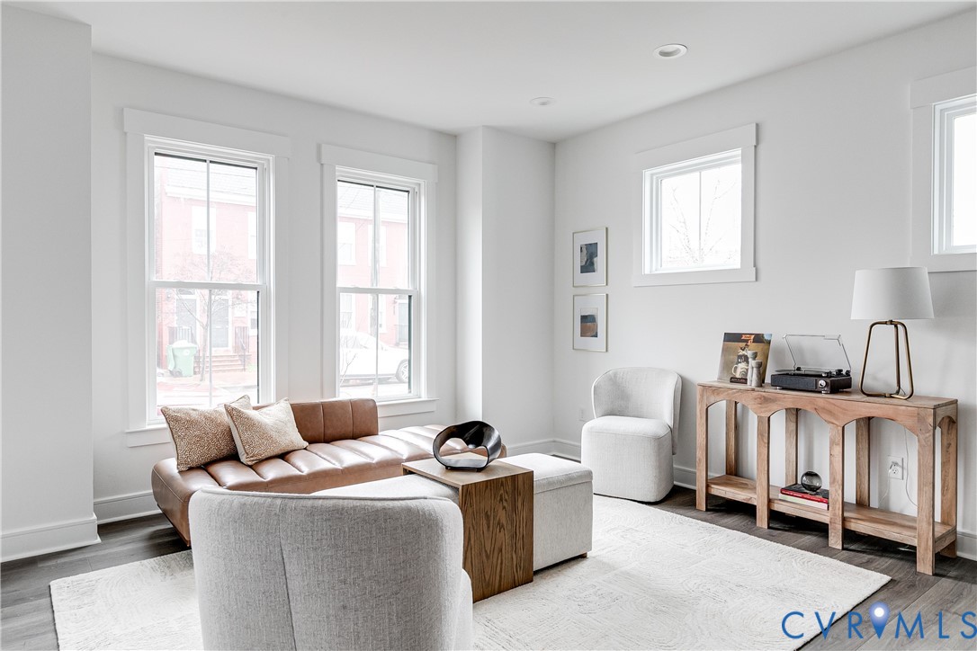 1827 W Cary St Unit#D