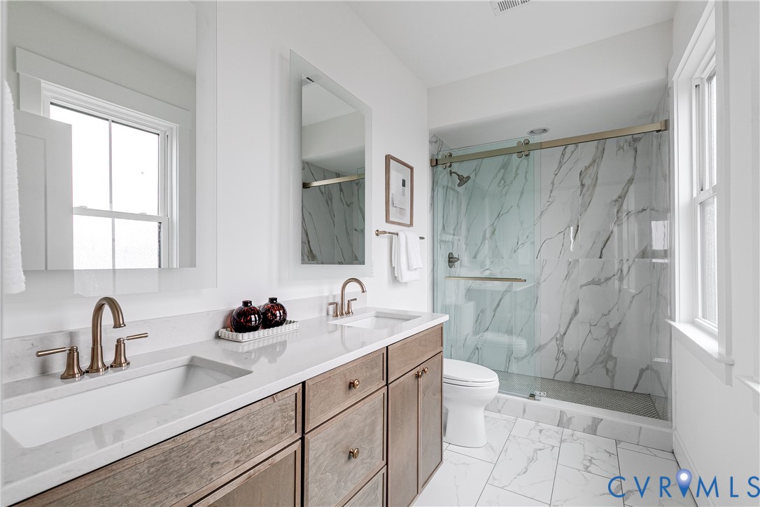 1827 W Cary St Unit#D