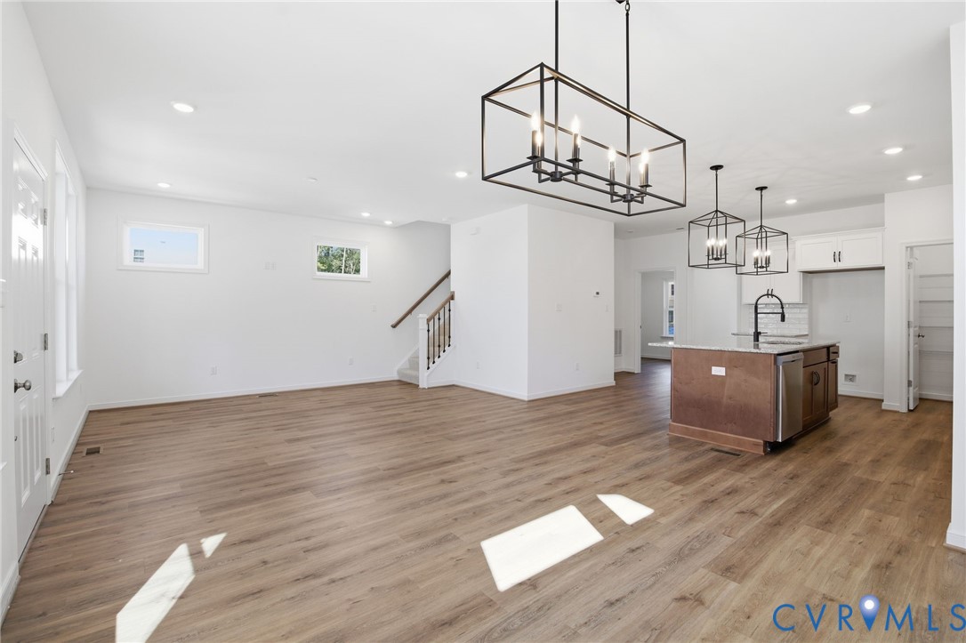 7613 Oak Grove Tree Dr