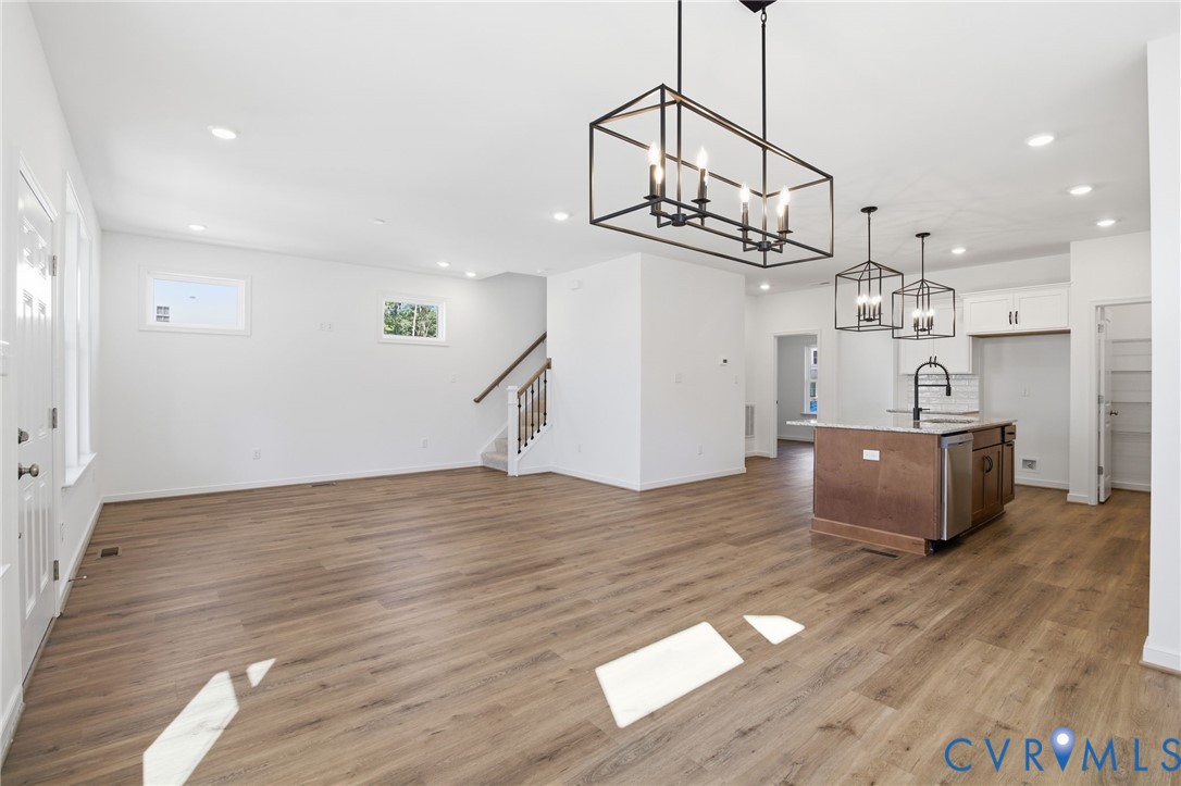 7613 Oak Grove Tree Dr
