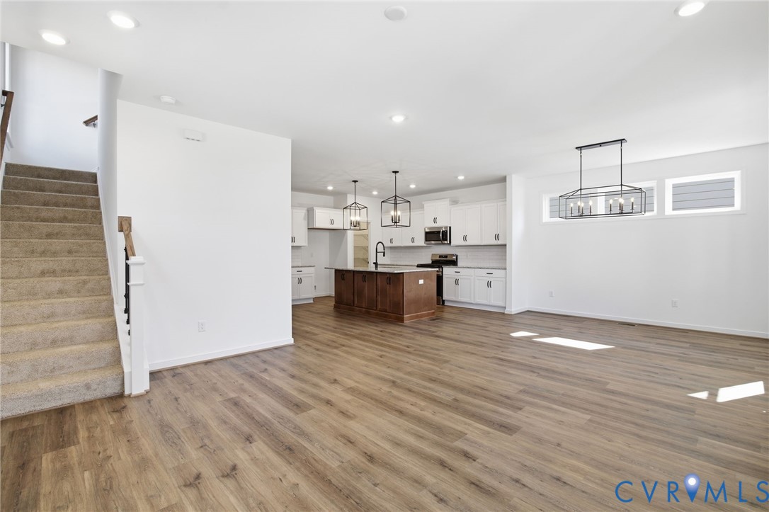 7613 Oak Grove Tree Dr