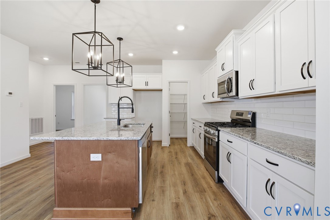 7613 Oak Grove Tree Dr