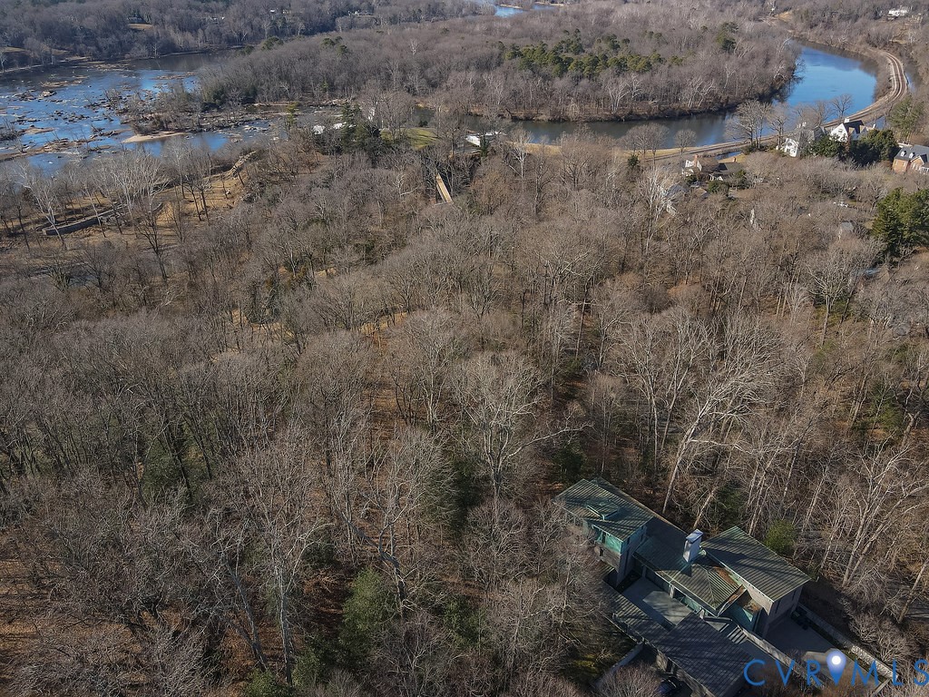 705 Old Locke Ln