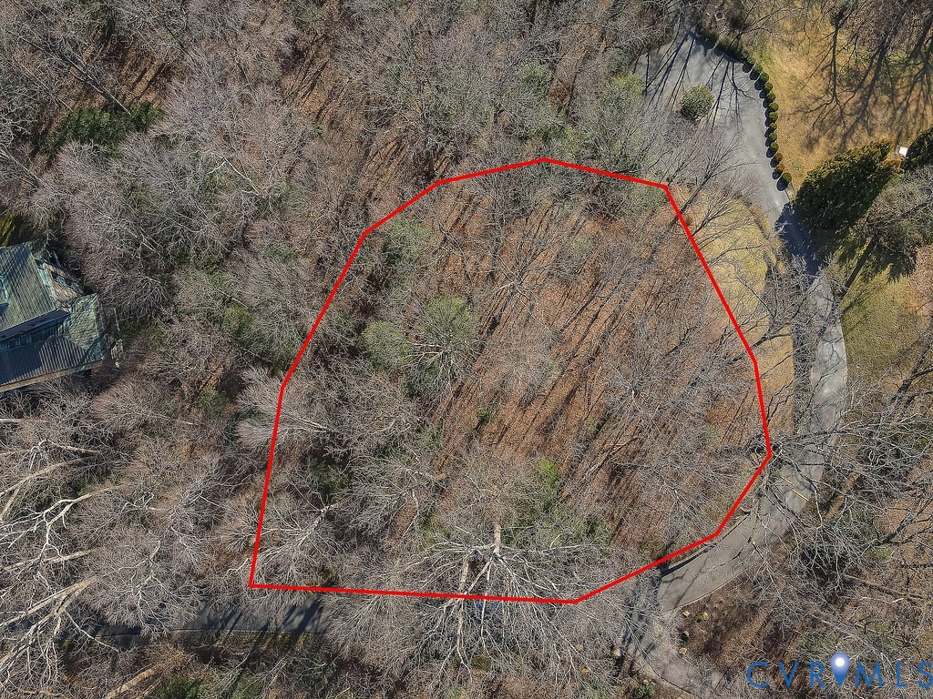 705 Old Locke Ln