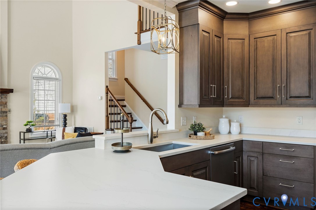 12901 River Hills Dr