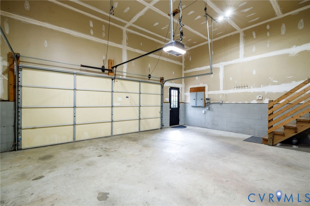 12901 River Hills Dr