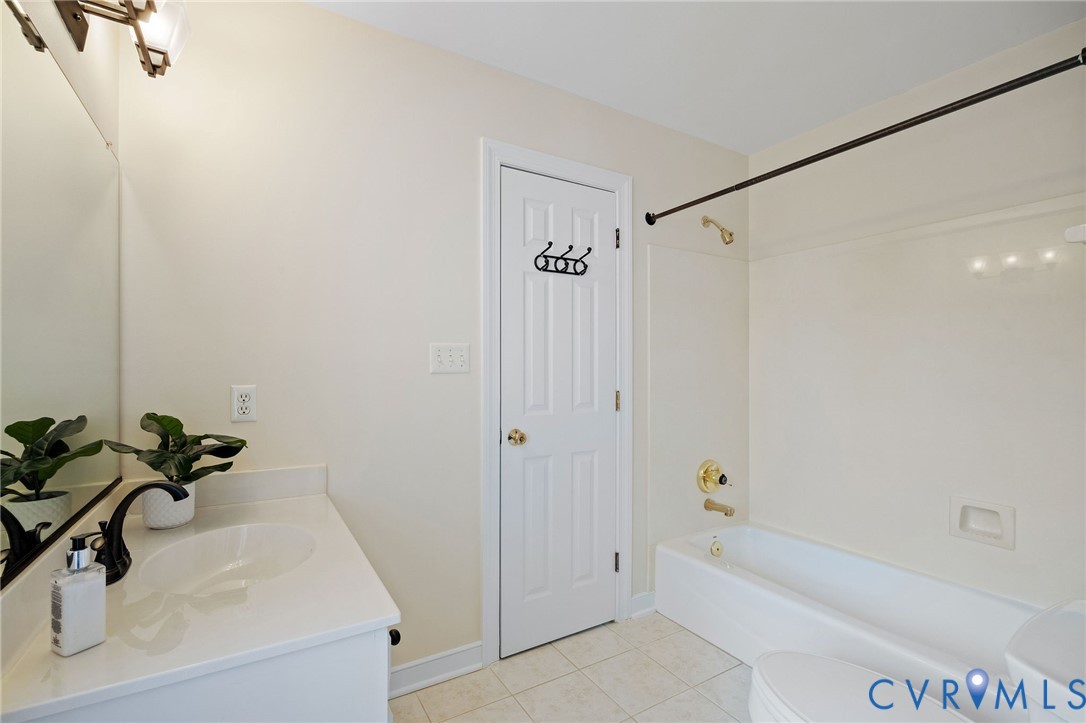 12901 River Hills Dr