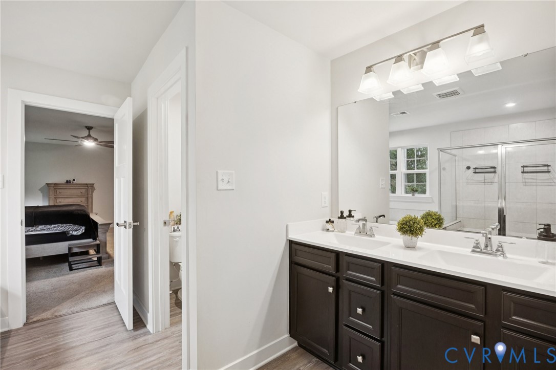 10237 Centralia Station Rd