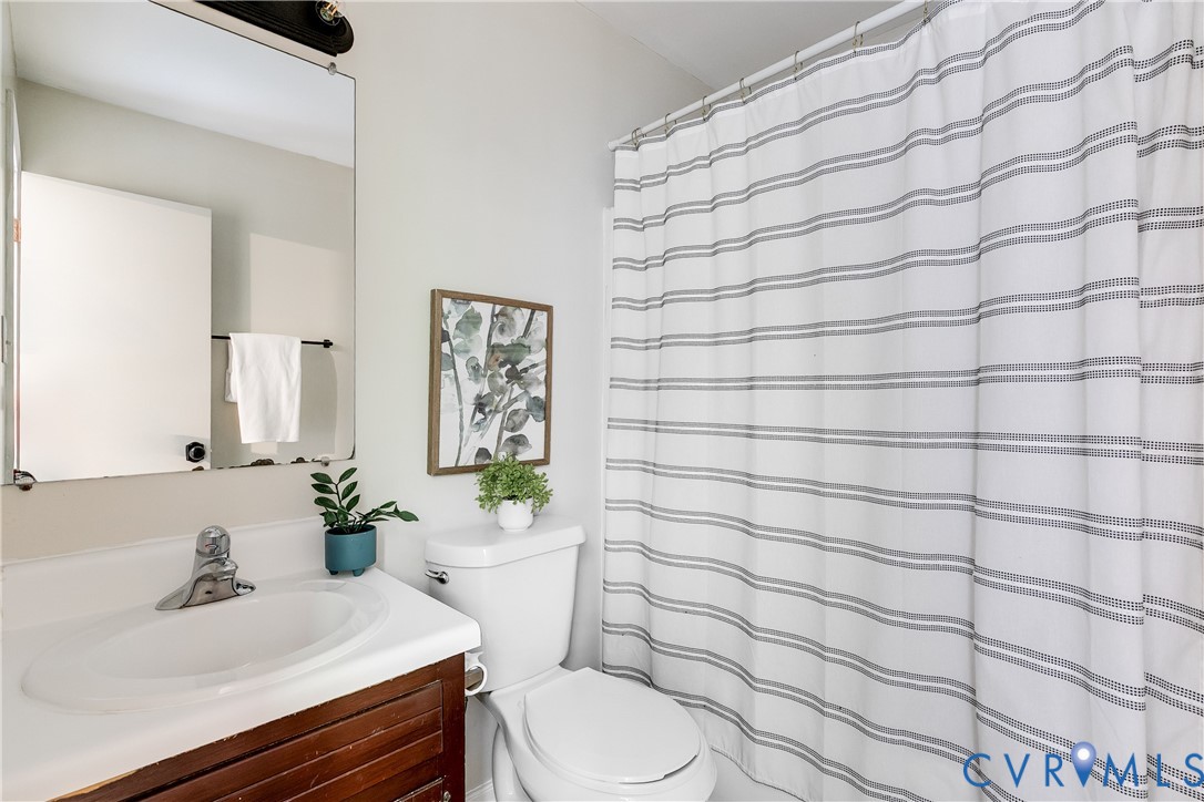 11718 Bailey Woods Dr