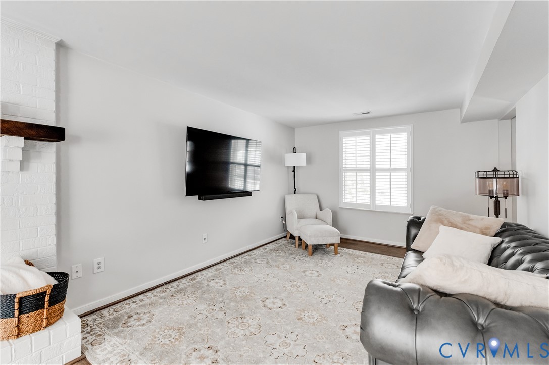 10206 Stonemill Rd