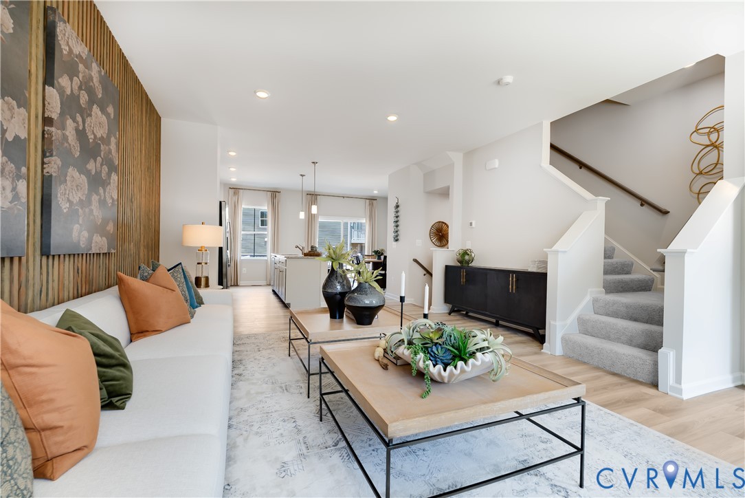 8732 Pioneer Hill Dr