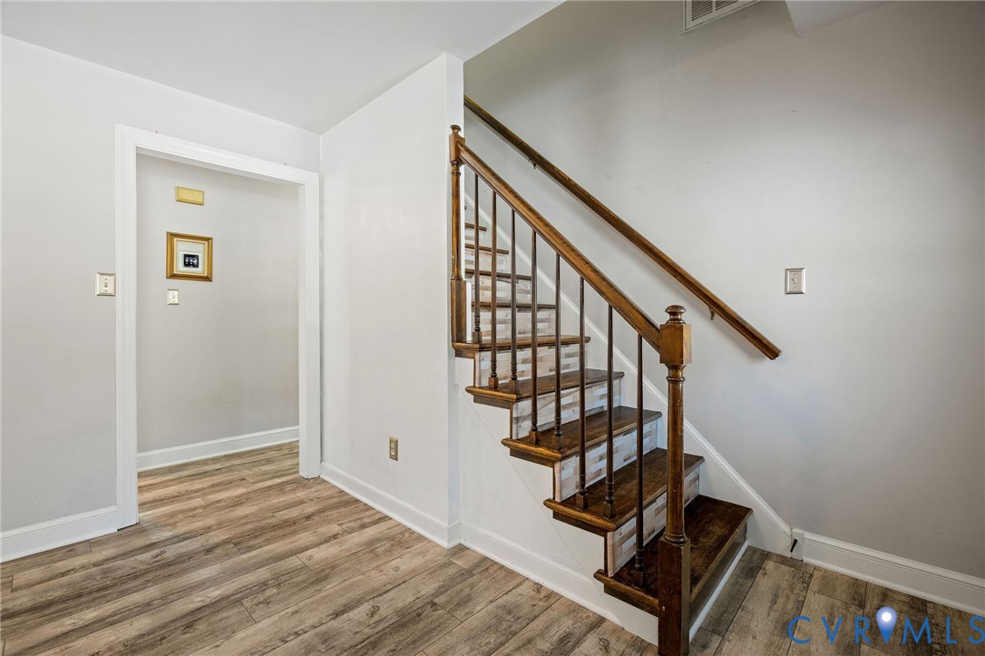 7021 Walgrove Ct