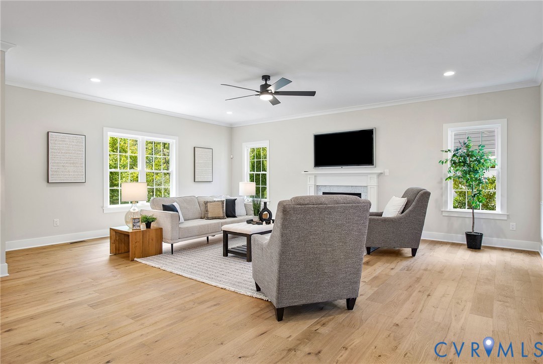 3628 Seaford Crossing Dr