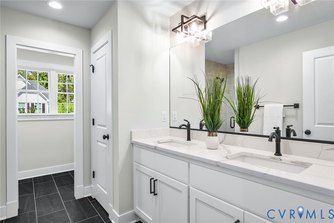 3628 Seaford Crossing Dr