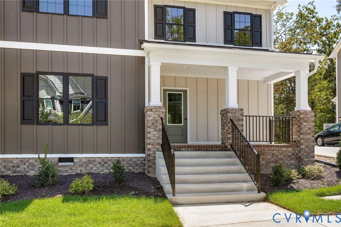 3628 Seaford Crossing Dr