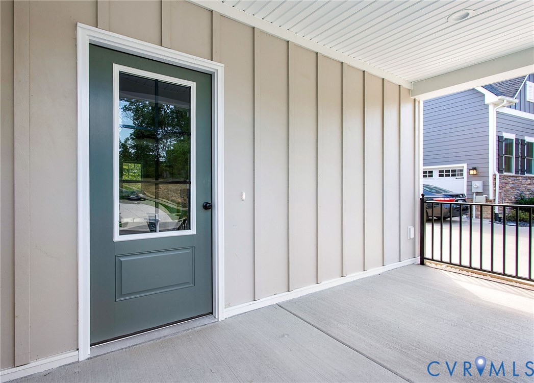 3628 Seaford Crossing Dr