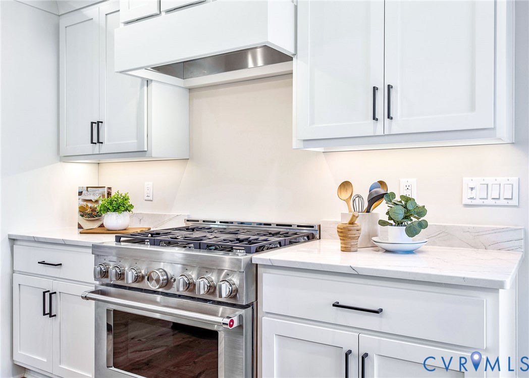 3628 Seaford Crossing Dr