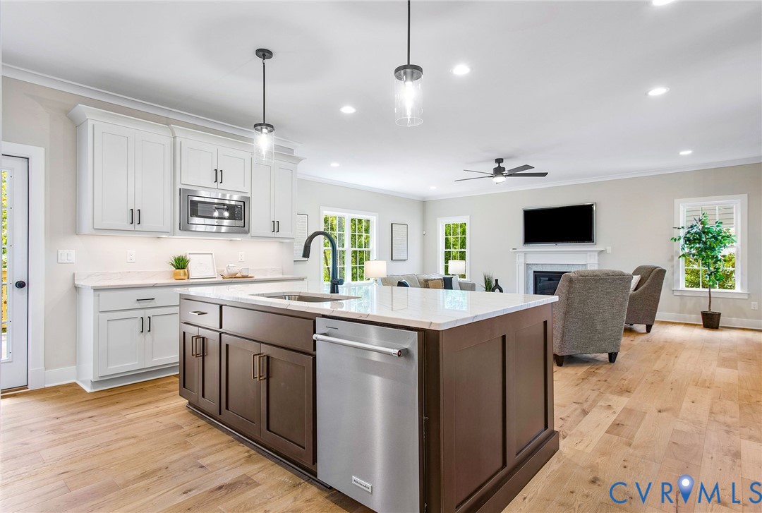 3628 Seaford Crossing Dr