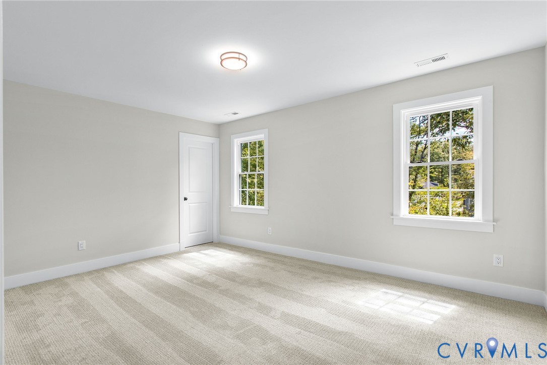 3628 Seaford Crossing Dr