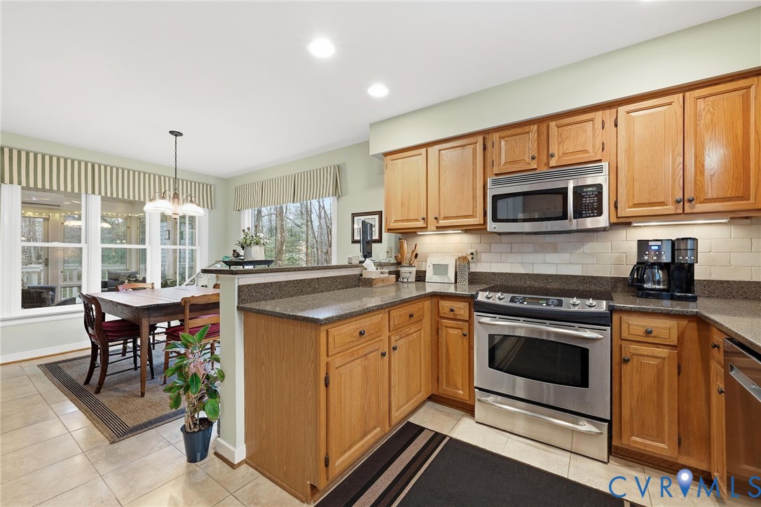 5601 Sandstone Ridge Rd