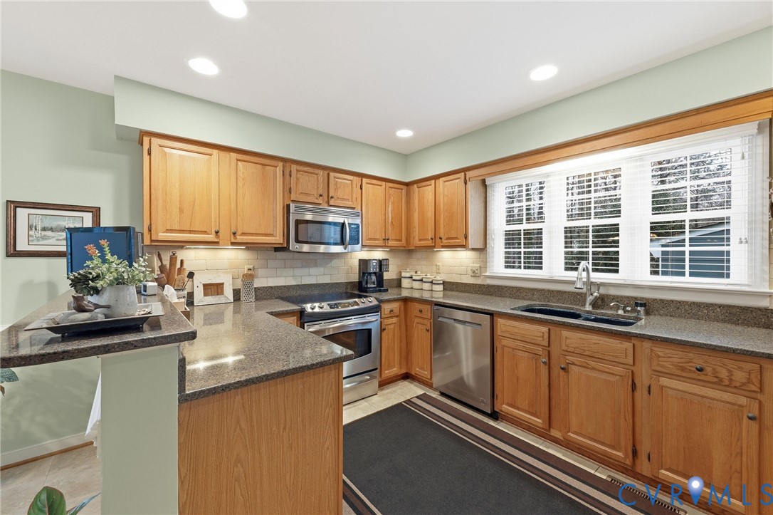 5601 Sandstone Ridge Rd