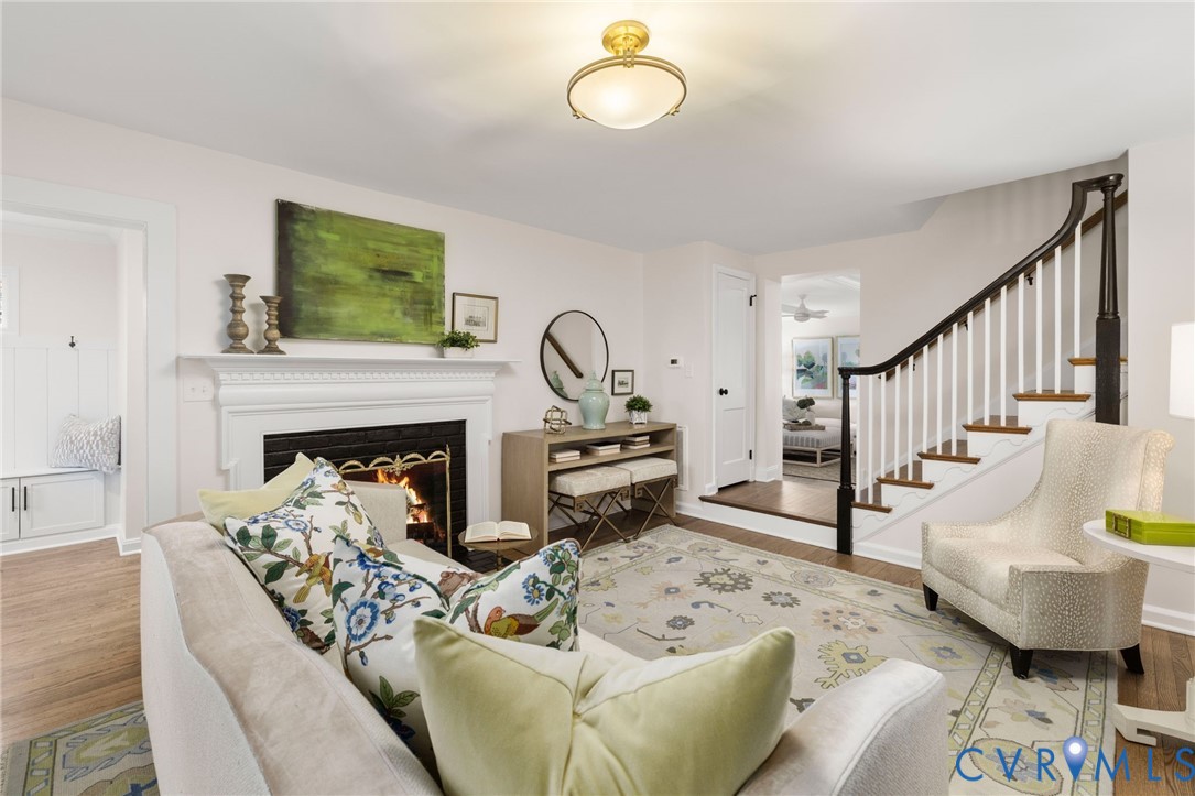 903 Woodberry Rd