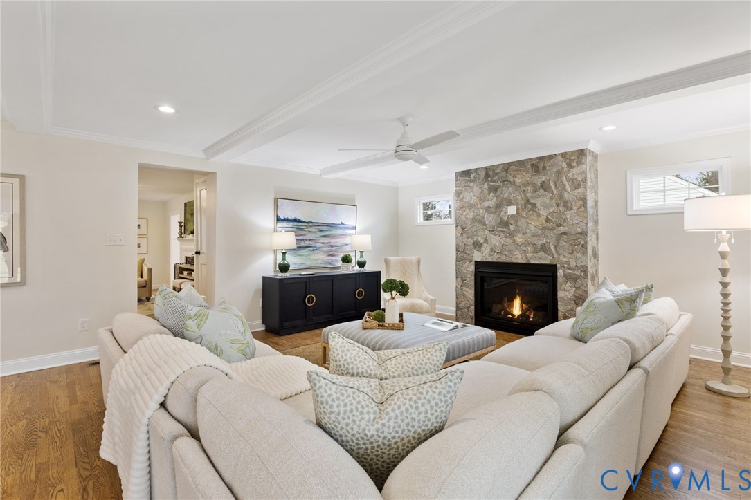 903 Woodberry Rd