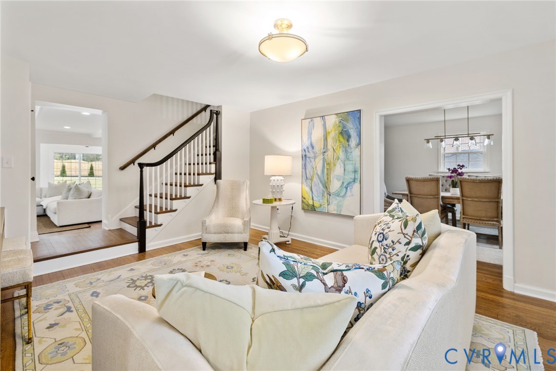 903 Woodberry Rd