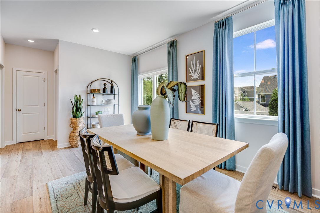 8736 Pioneer Hill Dr