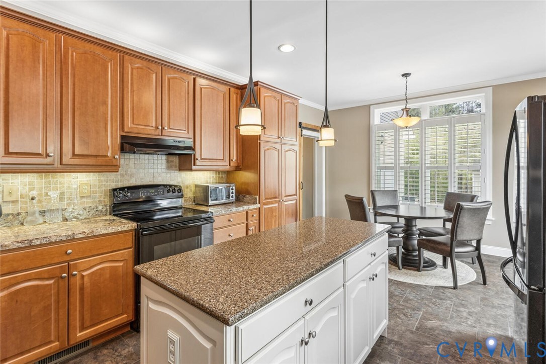 1875 Abbeyfield Rd