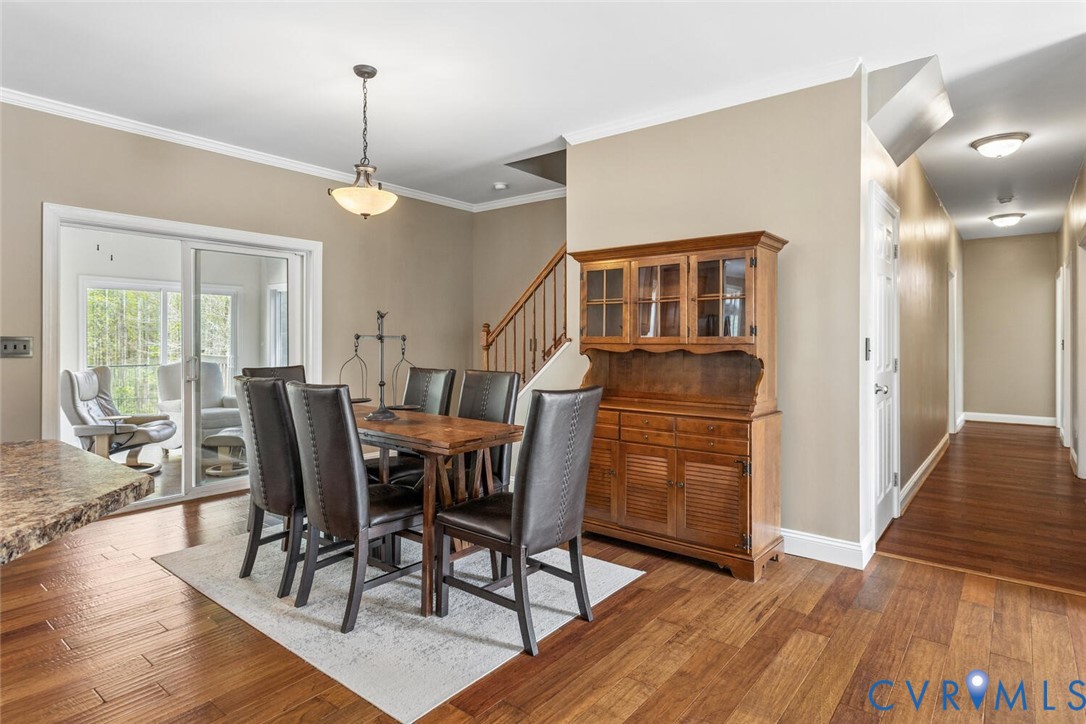 1875 Abbeyfield Rd