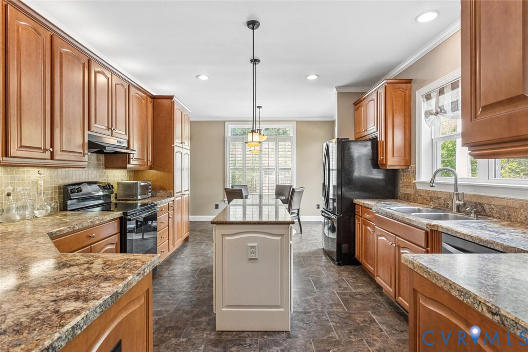 1875 Abbeyfield Rd