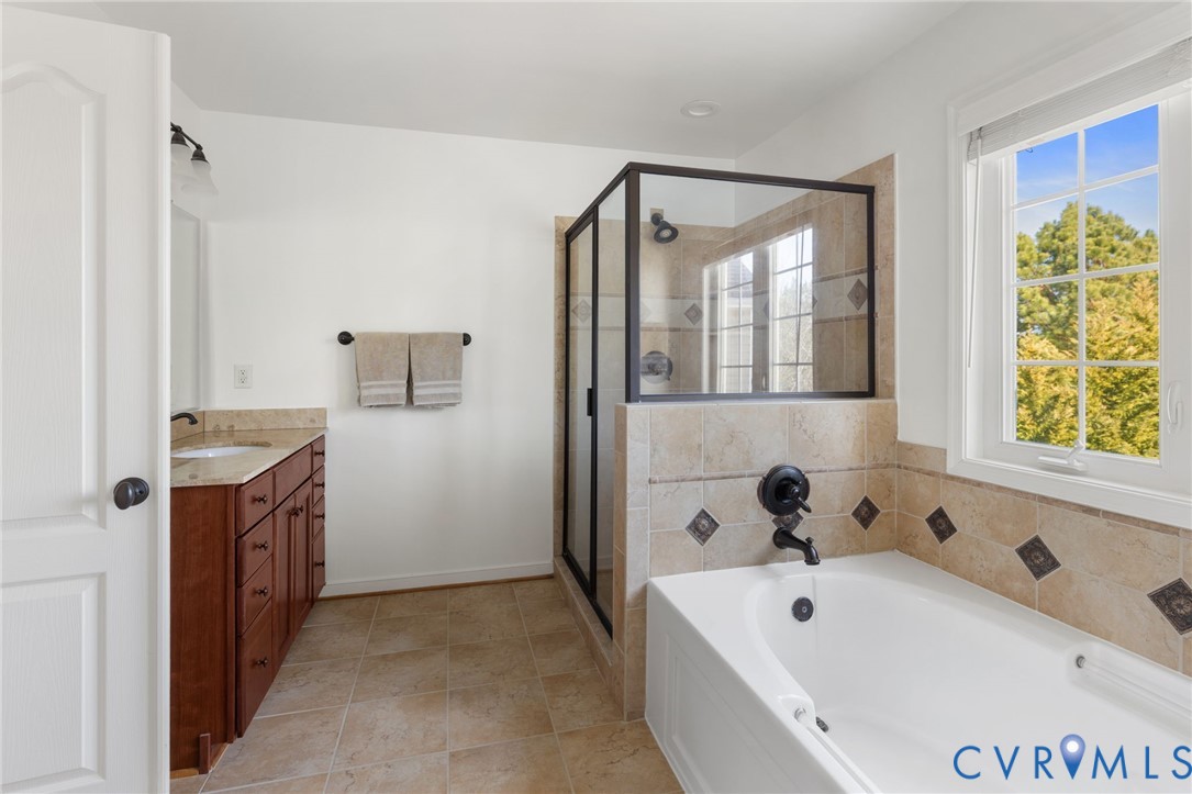 3019 Cove View Ln